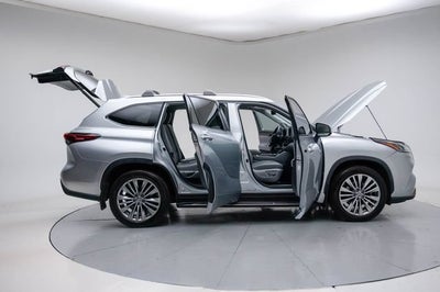 2021 Toyota Highlander Hybrid Platinum
