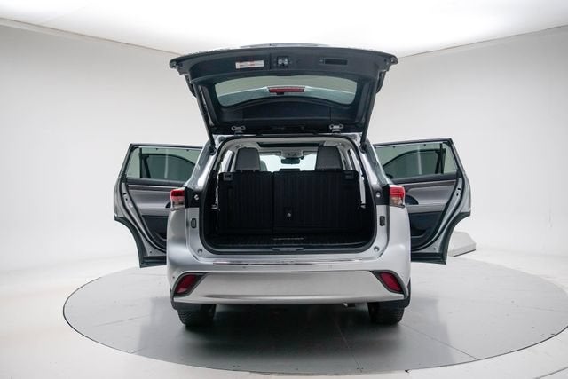 2021 Toyota Highlander Hybrid Platinum