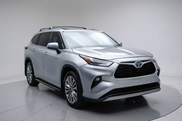 2021 Toyota Highlander Hybrid Platinum