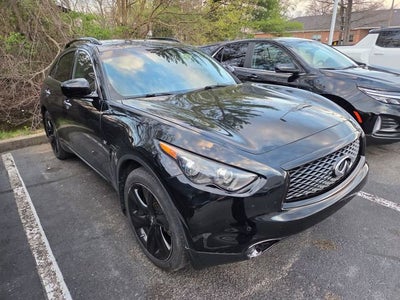 2017 INFINITI QX70 Base