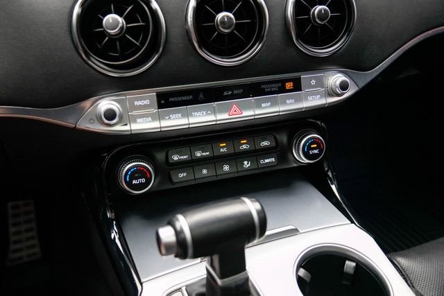 2019 Kia Stinger GT1