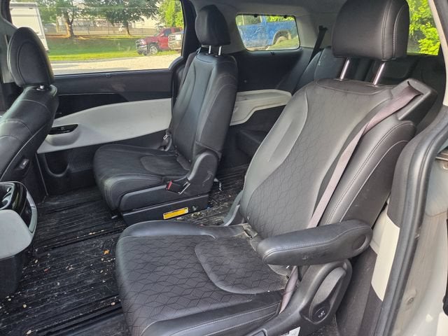 2022 Kia Carnival MPV EX