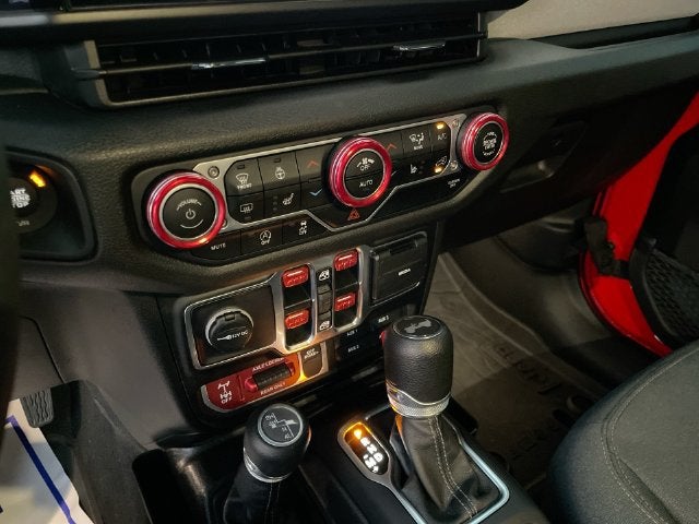 2025 Jeep Wrangler 4-Door Willys 4x4