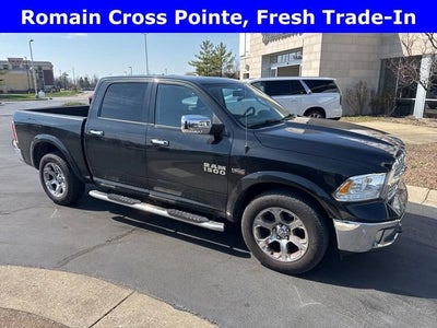 2018 RAM 1500 Laramie Crew Cab 4x4 5'7" Box