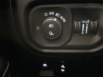 2019 RAM 1500 Laramie Quad Cab 4x4 6'4" Box