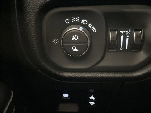 2019 RAM 1500 Laramie Quad Cab 4x4 6'4" Box