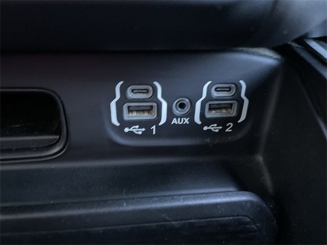 2021 RAM 1500 Big Horn Crew Cab 4x4 5'7" Box