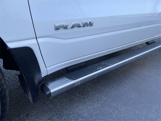 2021 RAM 1500 Big Horn Crew Cab 4x4 5'7" Box