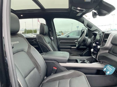 2023 RAM 1500 Laramie Crew Cab 4x4 5'7" Box