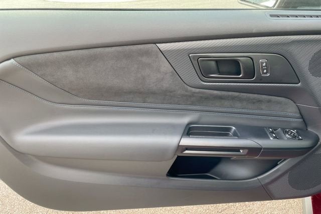 2025 Ford Mustang Dark Horse