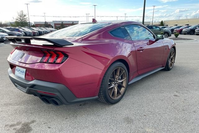 2025 Ford Mustang Dark Horse