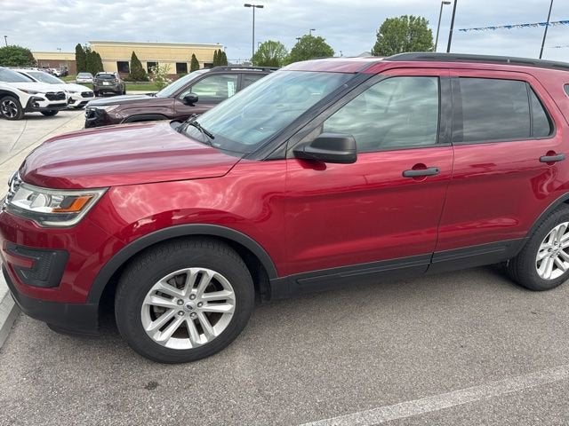 2017 Ford Explorer Base