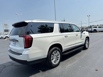 2022 GMC Yukon XL SLT