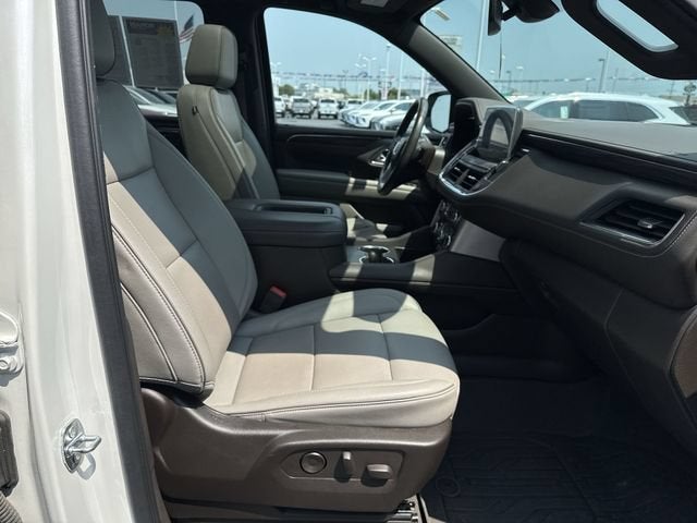 2022 GMC Yukon XL SLT