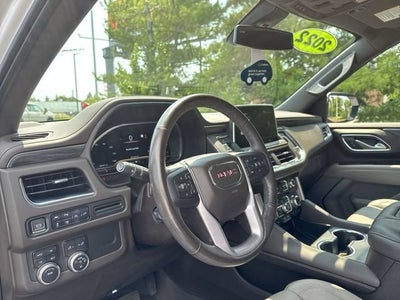 2022 GMC Yukon XL SLT