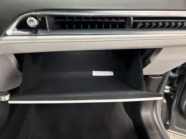 2024 Cadillac LYRIQ Luxury 1