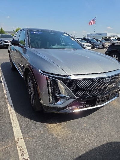 2024 Cadillac LYRIQ Luxury 1