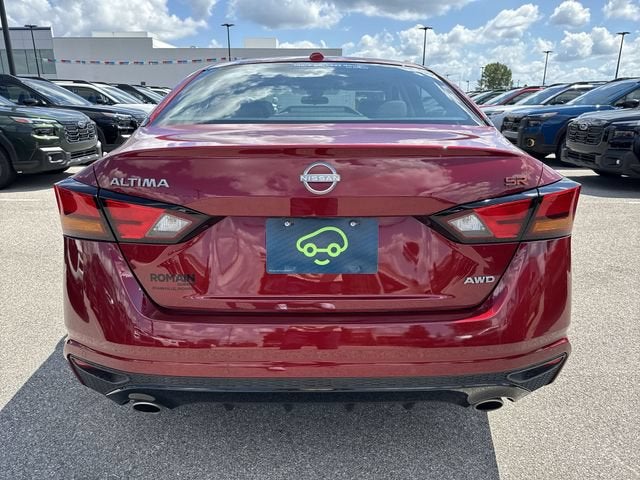 2025 Nissan Altima SR