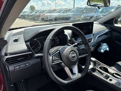 2025 Nissan Altima SR