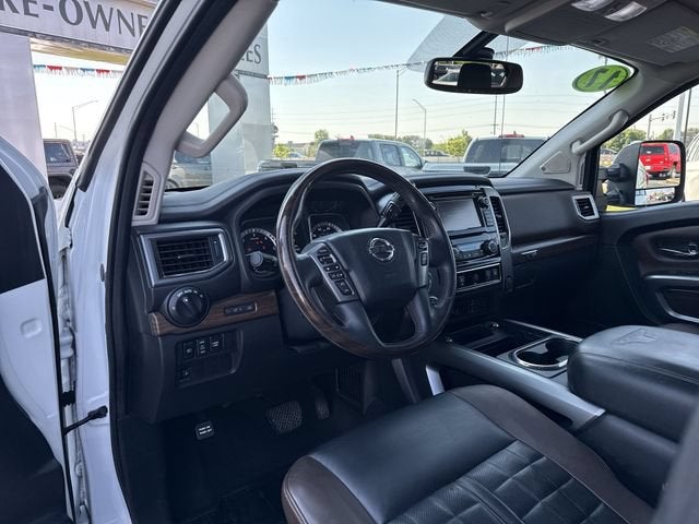 2017 Nissan TITAN XD Platinum Reserve Diesel