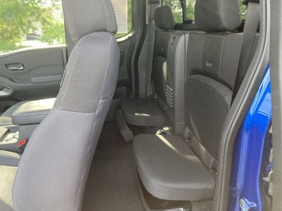 2024 Nissan Frontier SV