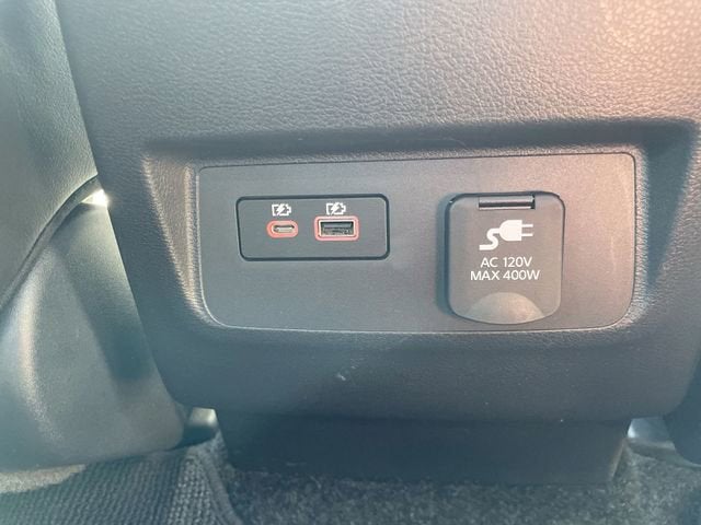 2024 Nissan Frontier SL