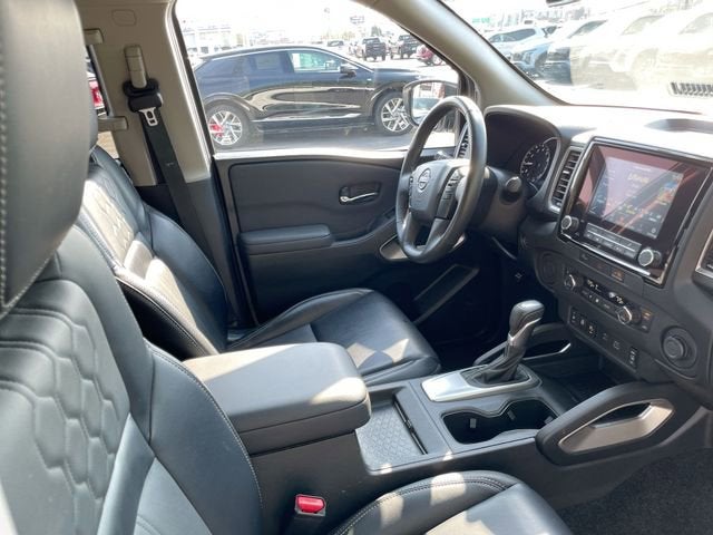 2024 Nissan Frontier SL