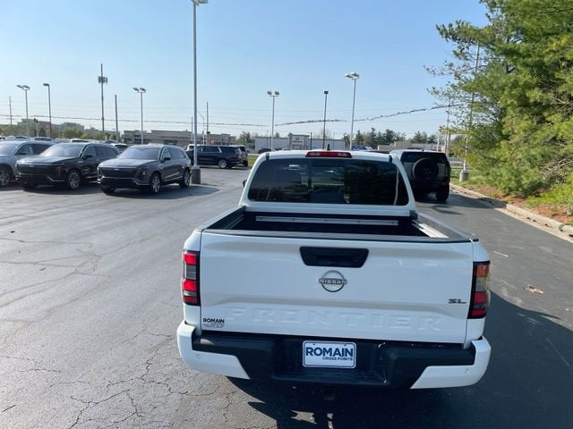 2024 Nissan Frontier SL