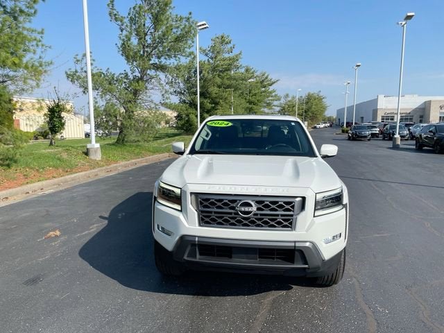 2024 Nissan Frontier SL