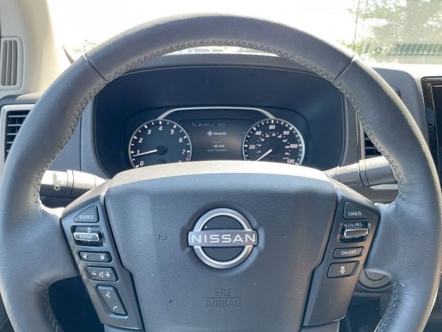 2024 Nissan Frontier Crew Cab SL 4x2