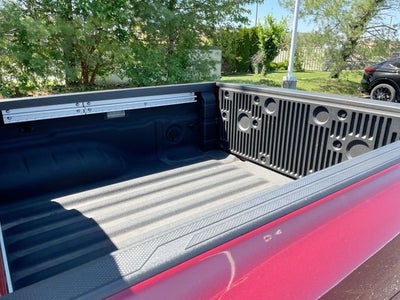 2024 Nissan Frontier Crew Cab SL 4x2