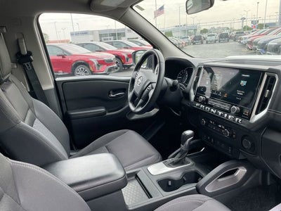 2025 Nissan Frontier SV