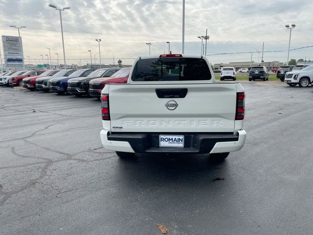 2025 Nissan Frontier SV