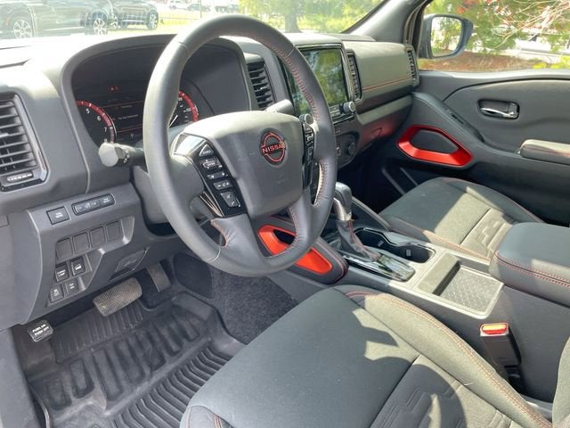 2024 Nissan Frontier Crew Cab PRO-4X 4x4