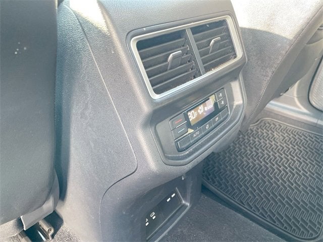 2024 Volkswagen Atlas 2.0T Peak Edition SE w/Technology