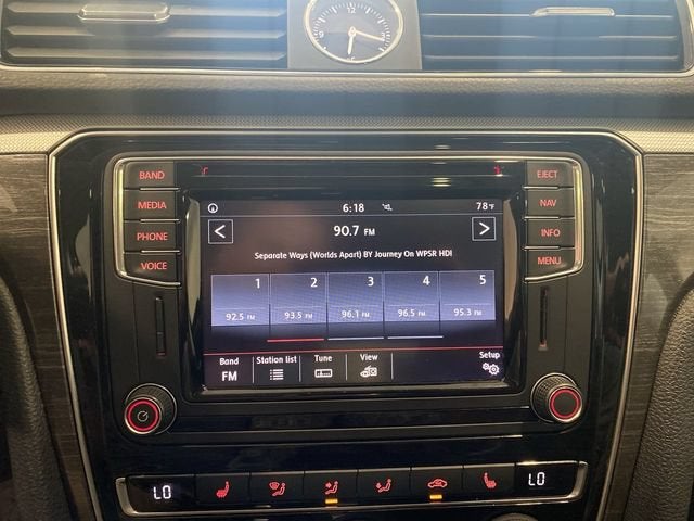 2017 Volkswagen Passat 1.8T SE