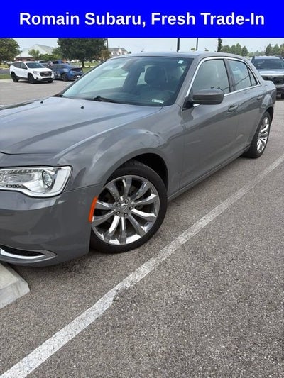 2019 Chrysler 300 Touring L