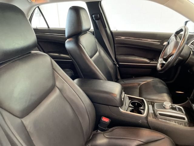 2019 Chrysler 300 Touring L