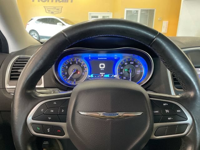 2019 Chrysler 300 Touring L