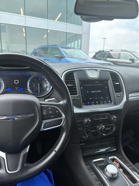 2019 Chrysler 300 Touring L