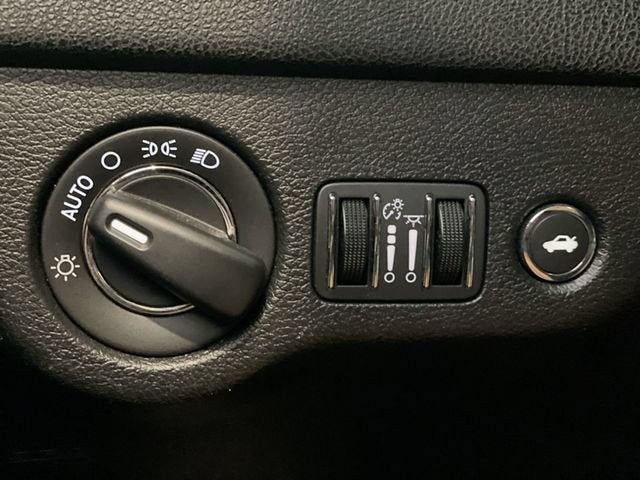 2019 Chrysler 300 Touring L