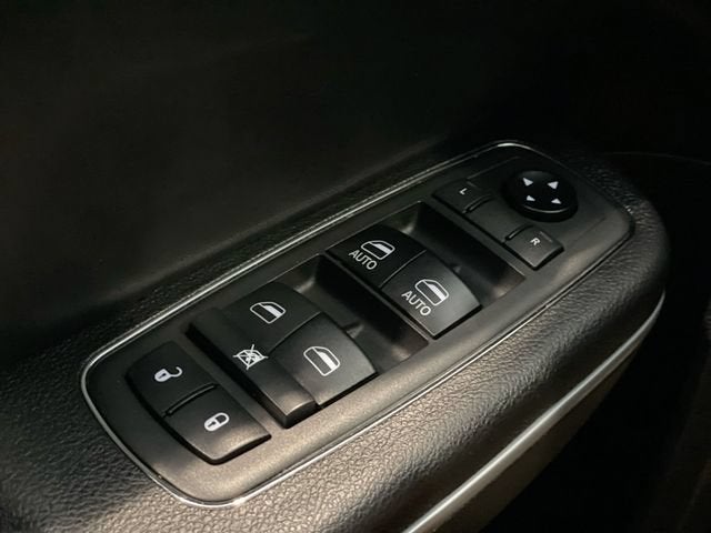 2019 Chrysler 300 Touring L