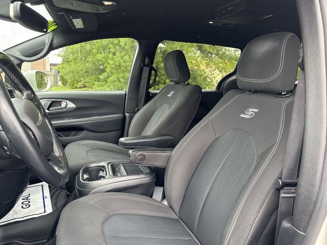 2020 Chrysler Pacifica Touring