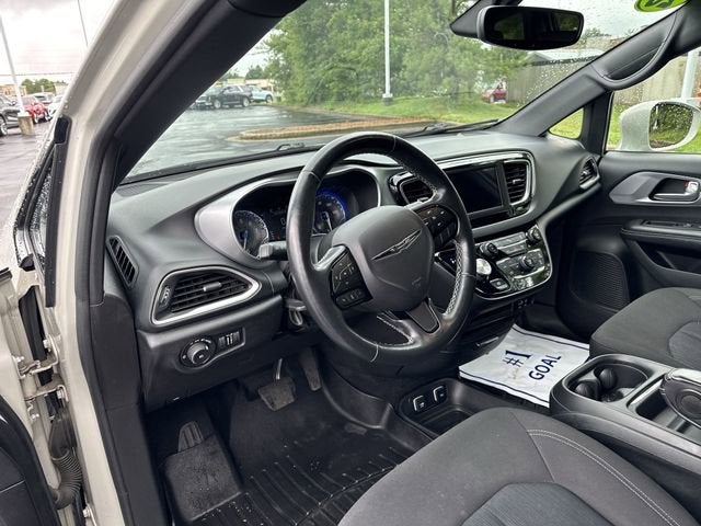 2020 Chrysler Pacifica Touring