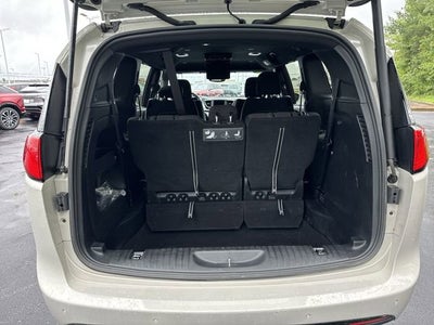 2020 Chrysler Pacifica Touring