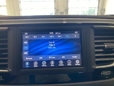 2020 Chrysler Pacifica Touring