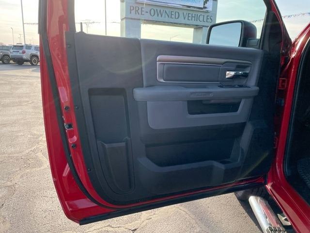 2019 RAM 1500 Classic Tradesman Regular Cab 4x2 8' Box