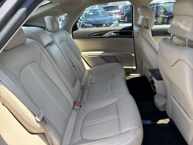2016 Lincoln MKZ Base
