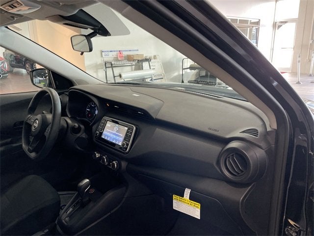 2024 Nissan Kicks S Xtronic CVT