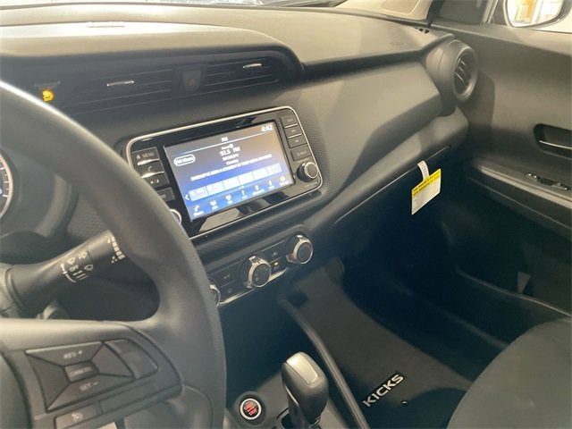 2024 Nissan Kicks S Xtronic CVT